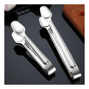 Kẹp Lấy Đồ Ăn Trong Nhà Hàng - Trung Tâm Tiệc Cưới